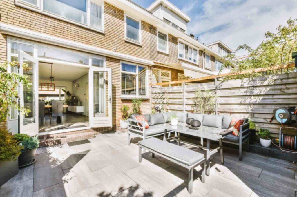 Modern single storey house extension in South London